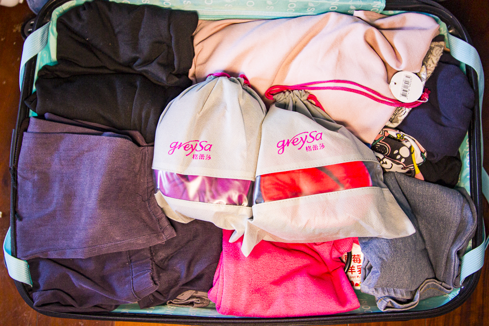 GreySa格蕾莎,兒童頸枕,旅行必備用品,旅行頸枕推薦,格蕾莎全家福旅行頸枕,環裝旅行頸枕,飛機頸枕推薦