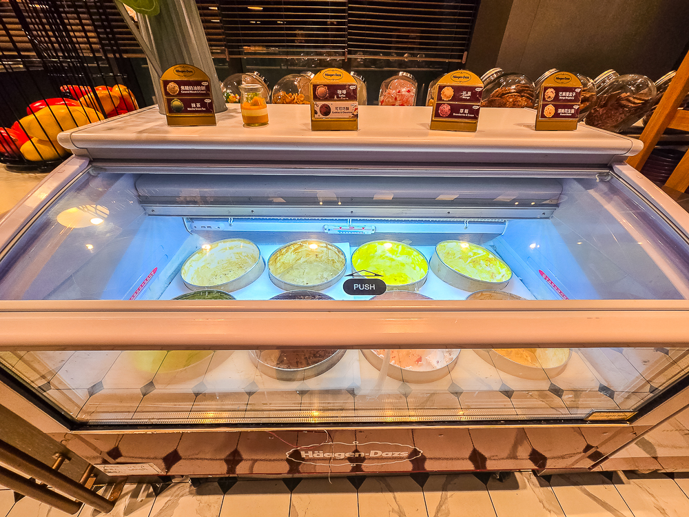 Xpark水族館飯店,夜宿Xpark,夜宿水族館,桃園住宿,桃園水族館飯店,桃園親子飯店,桃園飯店,機場捷運飯店,華泰名品城,青埔飯店