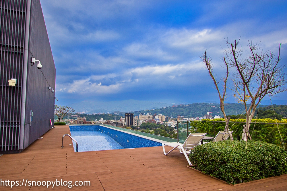 【台北住宿】台北士林萬麗酒店Renaissance Taipei Shihlin Hotel｜士林夜市住宿推薦～頂樓無邊際泳池，緊鄰士林官邸 ...