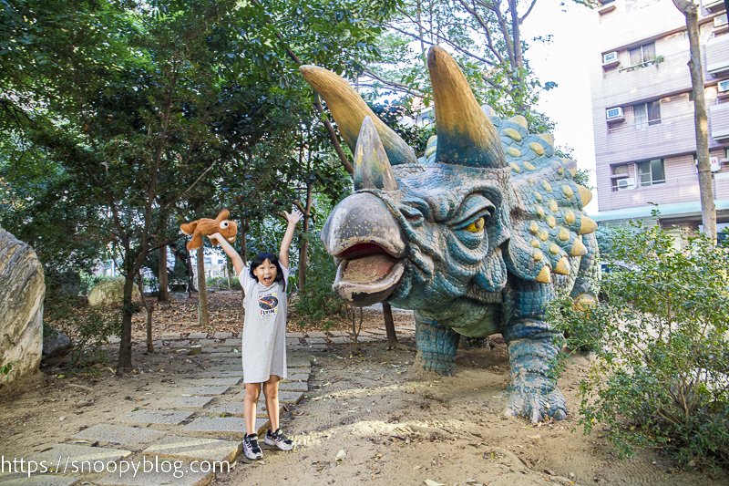 台南免費景點,台南恐龍公園,台南拍照景點,台南景點,台南特色公園,台南神秘恐龍公園