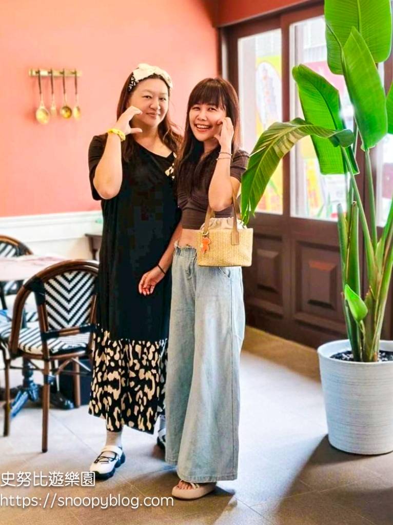 【台北市信義區】Le Mani 琢手咖啡信義店|信義區早午餐推薦~厚蛋貝果超有記憶點,吃完還能散步到富邦美術館 @史努比遊樂園 @史努比遊樂園