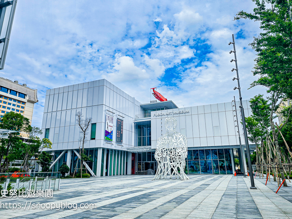 【台北市信義區】Le Mani 琢手咖啡信義店|信義區早午餐推薦~厚蛋貝果超有記憶點,吃完還能散步到富邦美術館 @史努比遊樂園 @史努比遊樂園