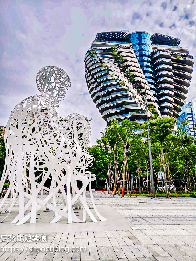 【台北市信義區】Le Mani 琢手咖啡信義店|信義區早午餐推薦~厚蛋貝果超有記憶點,吃完還能散步到富邦美術館 @史努比遊樂園 @史努比遊樂園