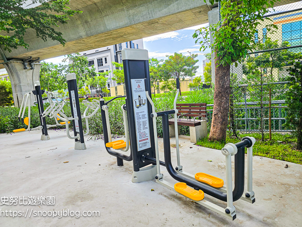 台中豐原翁明公園|全新貓頭鷹主題遊戲場,超高滑梯、沙坑一次玩,台中親子景點 @史努比遊樂園 @史努比遊樂園