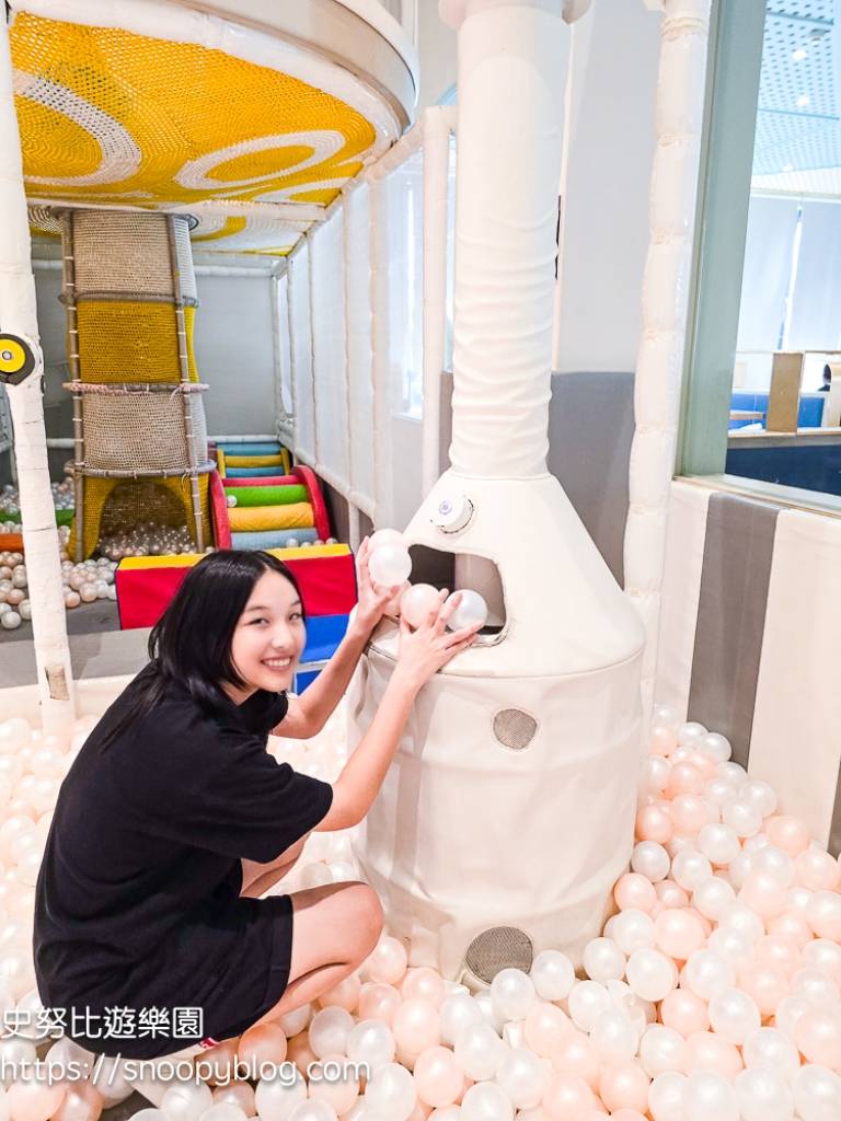 台中想窩11餐旅館|台中親子住宿、800坪室內外遊樂園、美食餐廳、汗蒸幕體驗,住一晚玩滿兩天 @史努比遊樂園 @史努比遊樂園