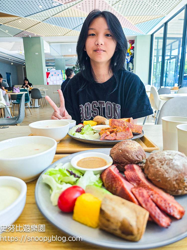 台中想窩11餐旅館|台中親子住宿、800坪室內外遊樂園、美食餐廳、汗蒸幕體驗,住一晚玩滿兩天 @史努比遊樂園 @史努比遊樂園