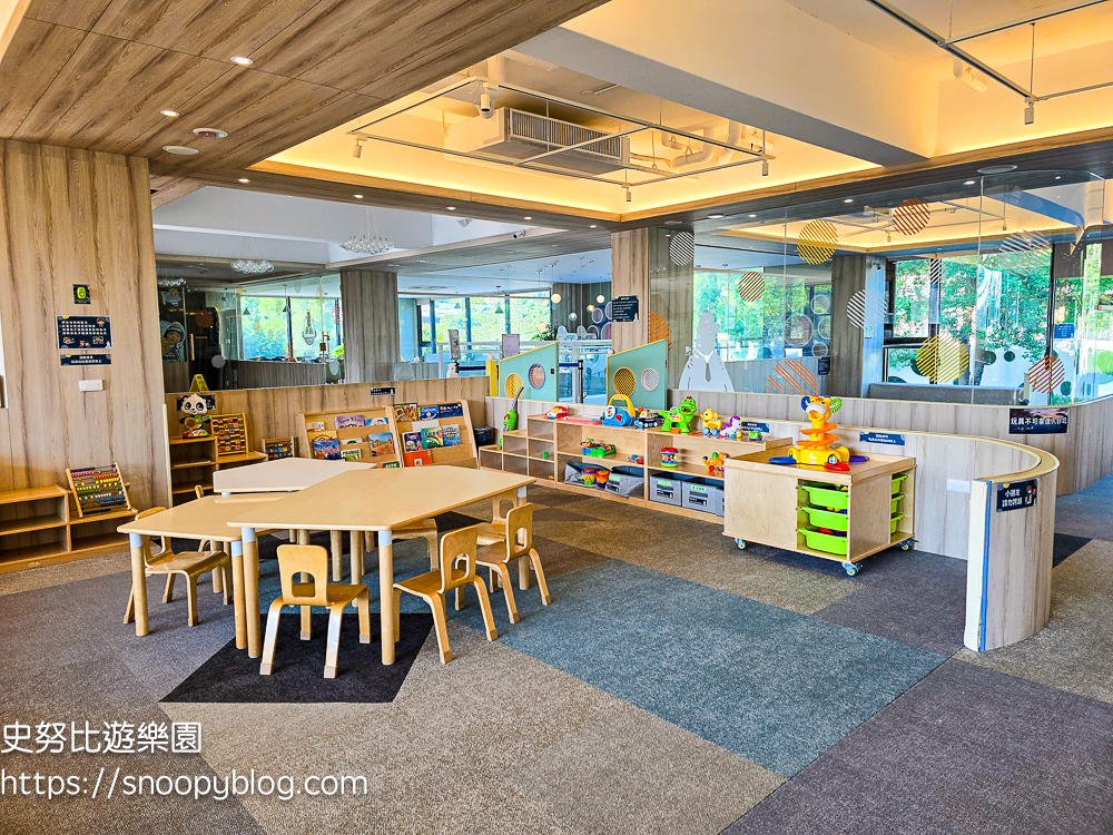 台中想窩11餐旅館|台中親子住宿、800坪室內外遊樂園、美食餐廳、汗蒸幕體驗,住一晚玩滿兩天 @史努比遊樂園 @史努比遊樂園