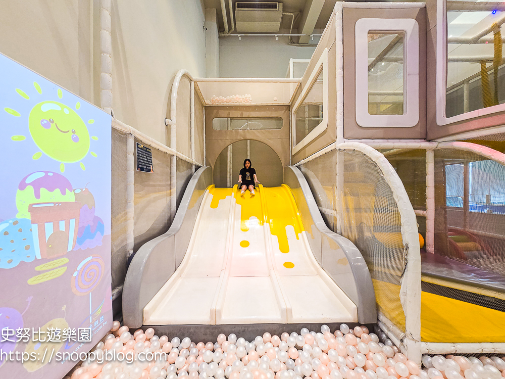 台中想窩11餐旅館|台中親子住宿、800坪室內外遊樂園、美食餐廳、汗蒸幕體驗,住一晚玩滿兩天 @史努比遊樂園 @史努比遊樂園
