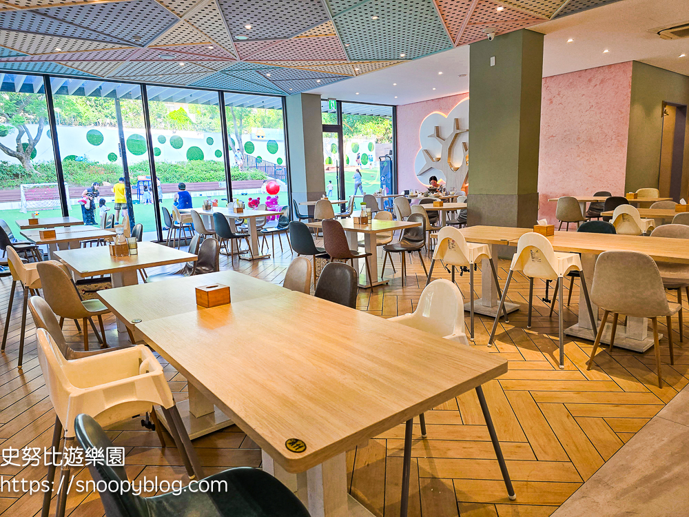 台中想窩11餐旅館|台中親子住宿、800坪室內外遊樂園、美食餐廳、汗蒸幕體驗,住一晚玩滿兩天 @史努比遊樂園 @史努比遊樂園