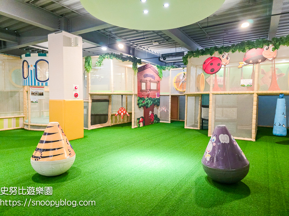 日月潭魯魯札札咖啡親子館|伊達邵親子餐廳,用完餐直接玩12大主題遊戲區,超跑、沙池、小火車、家家酒… @史努比遊樂園 @史努比遊樂園