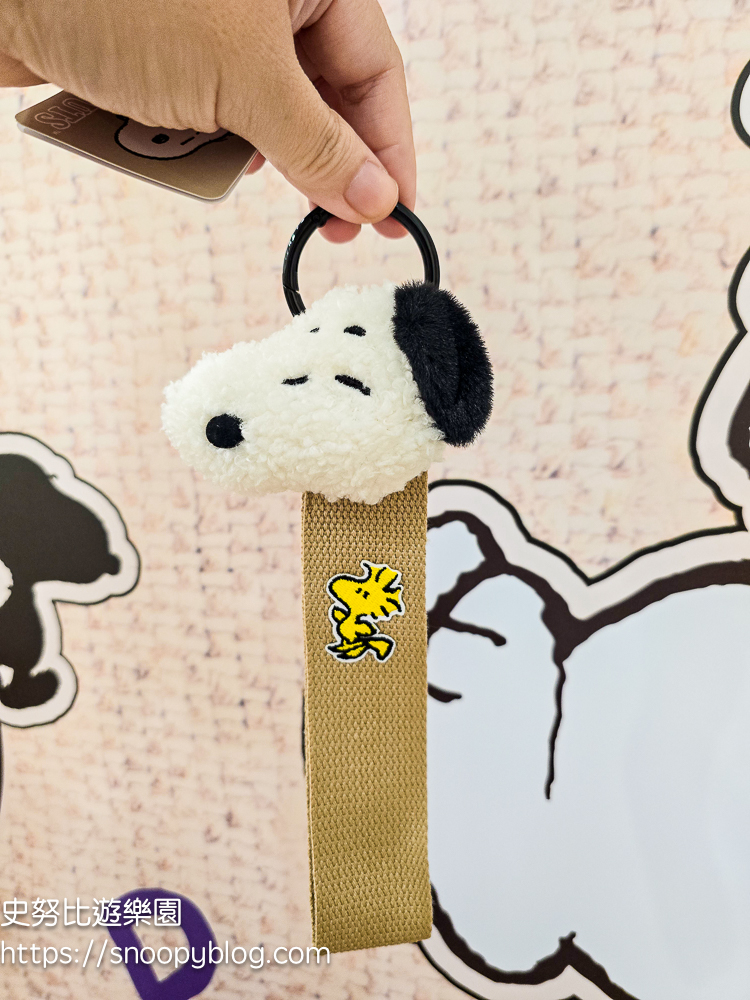 Snoopy Daynest|西門町史努比專賣店!三層樓周邊商品、燙布貼DIY、拍貼機一次玩 @史努比遊樂園 @史努比遊樂園