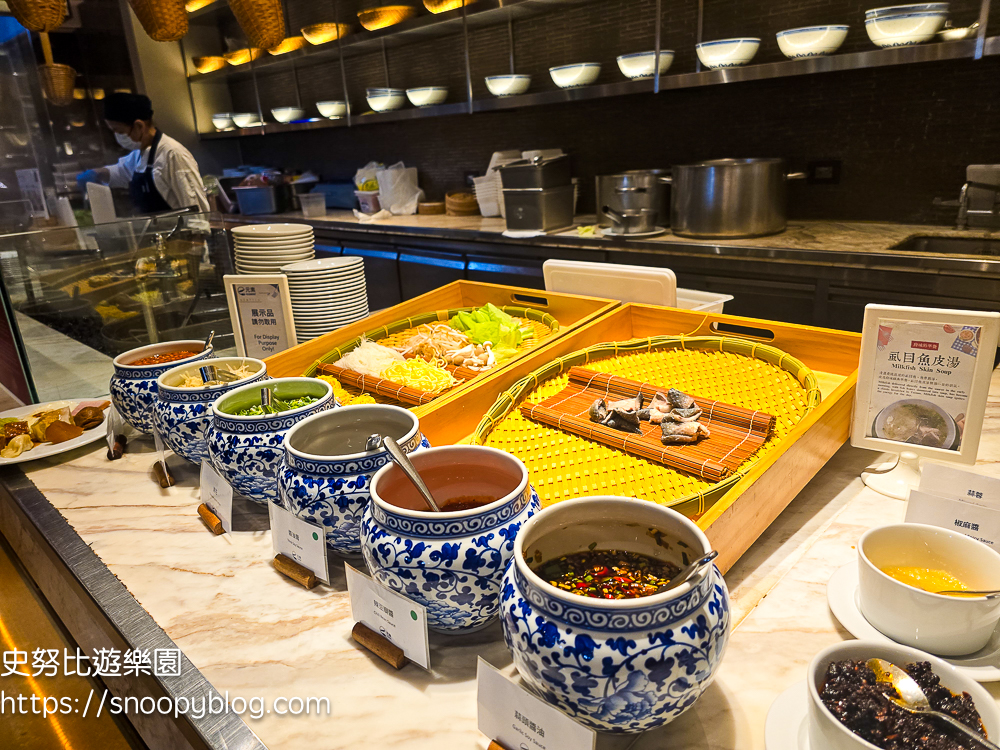 台南大員皇冠假日酒店|台南安平飯店推薦,室內溫水泳池、兒童遊戲室、三溫暖,早餐滿滿台南特色美食太幸福 @史努比遊樂園 @史努比遊樂園
