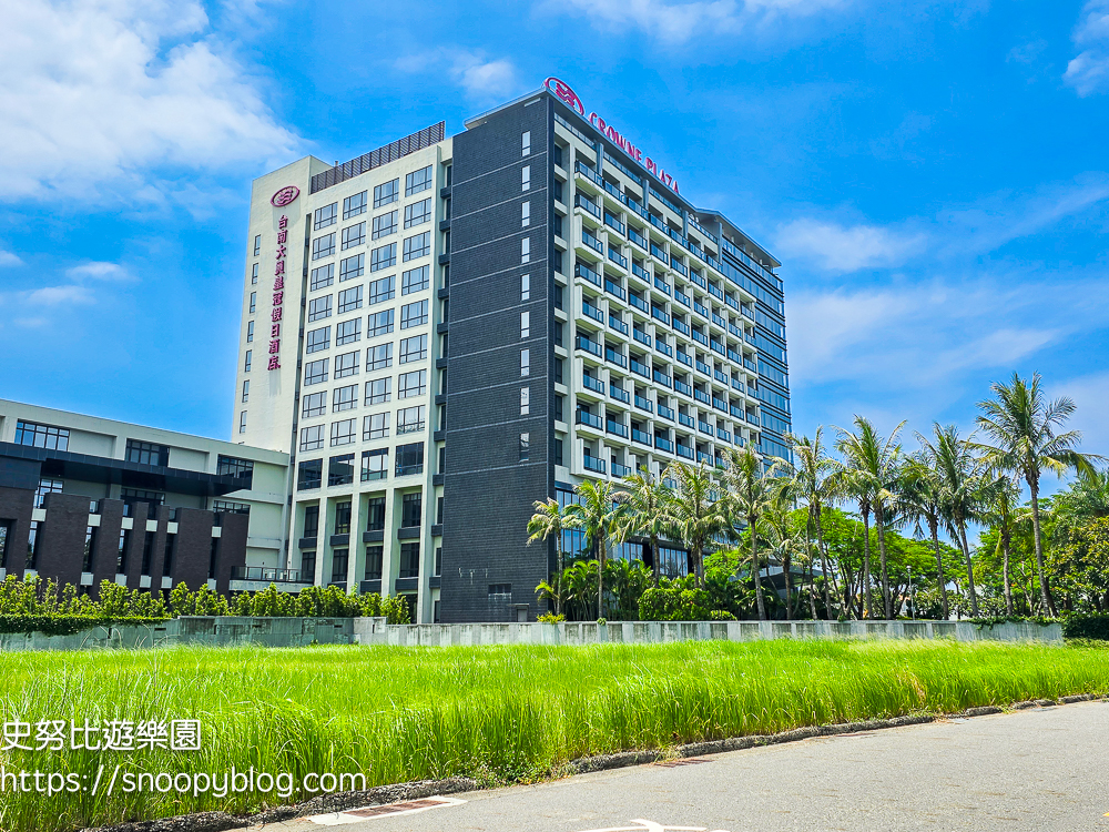 台南大員皇冠假日酒店|台南安平飯店推薦,室內溫水泳池、兒童遊戲室、三溫暖,早餐滿滿台南特色美食太幸福 @史努比遊樂園 @史努比遊樂園